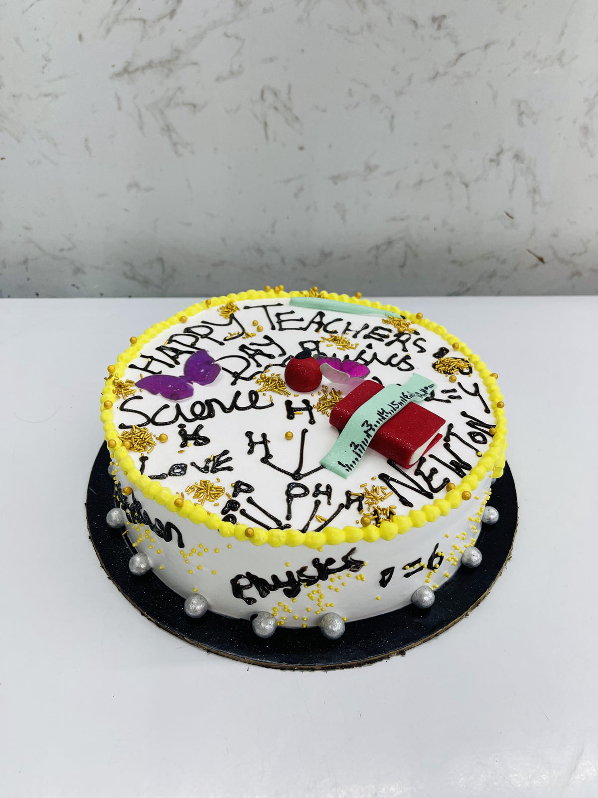 Premium Teachers Day Cake