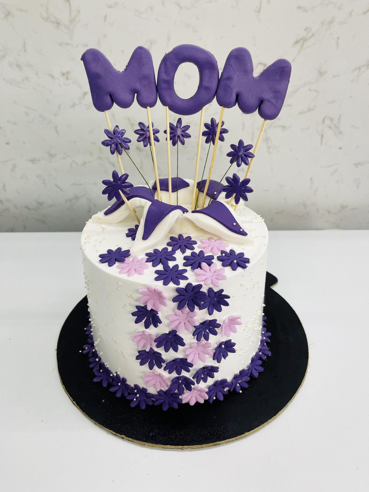 Mom Floral Theme Cake