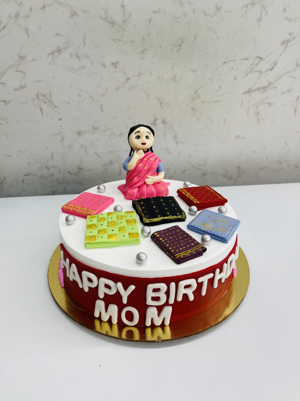 Designer Sari Cake