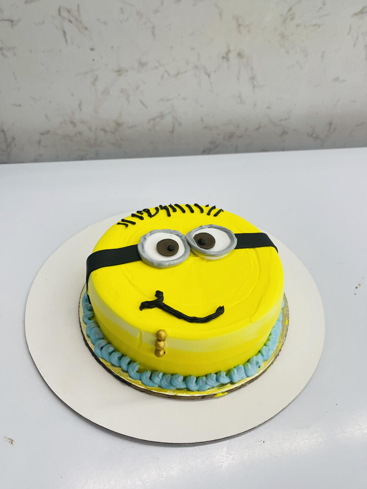 Minion Theme Cake