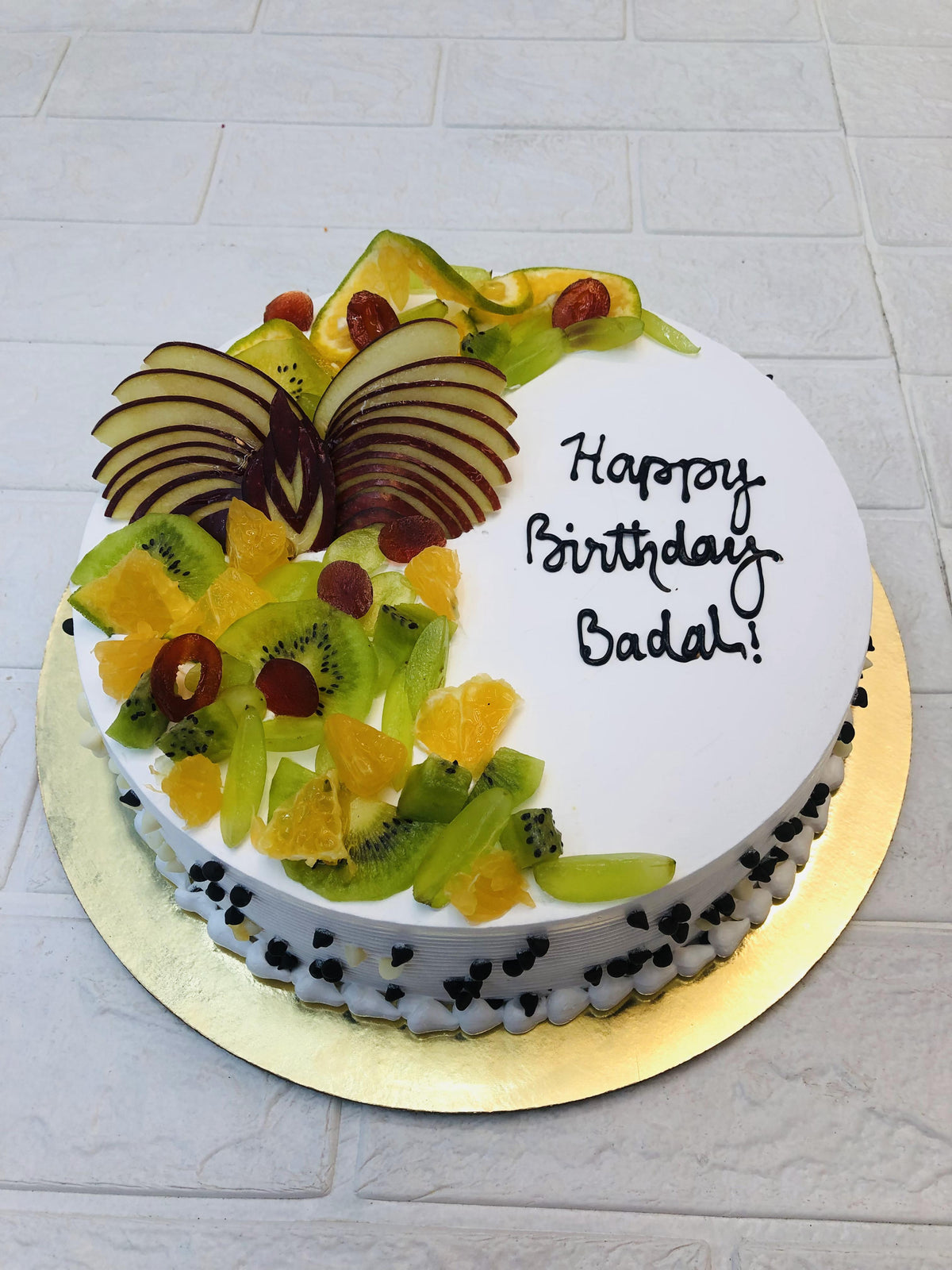 Fresh Fruits Cake