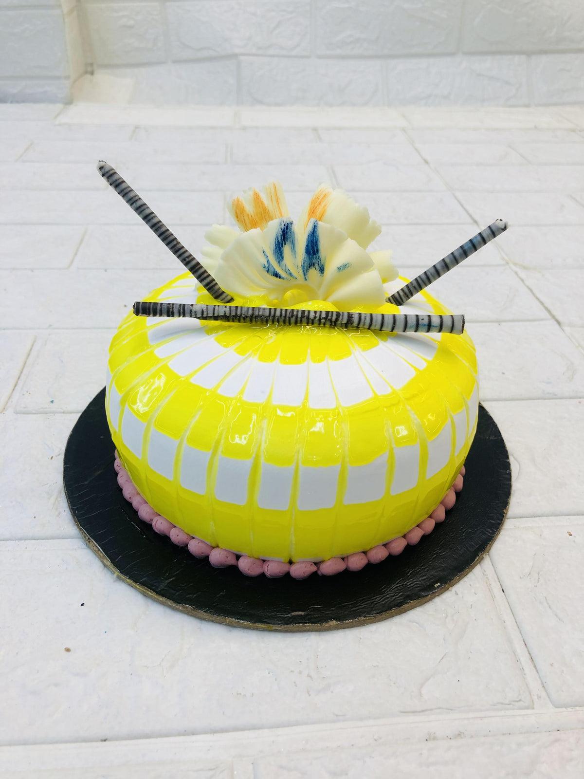 Pineapple Designer Cake