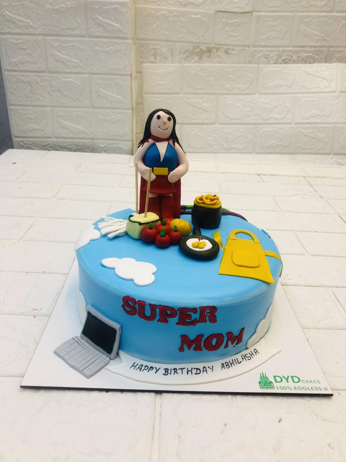 Super Mom Fondant Cake