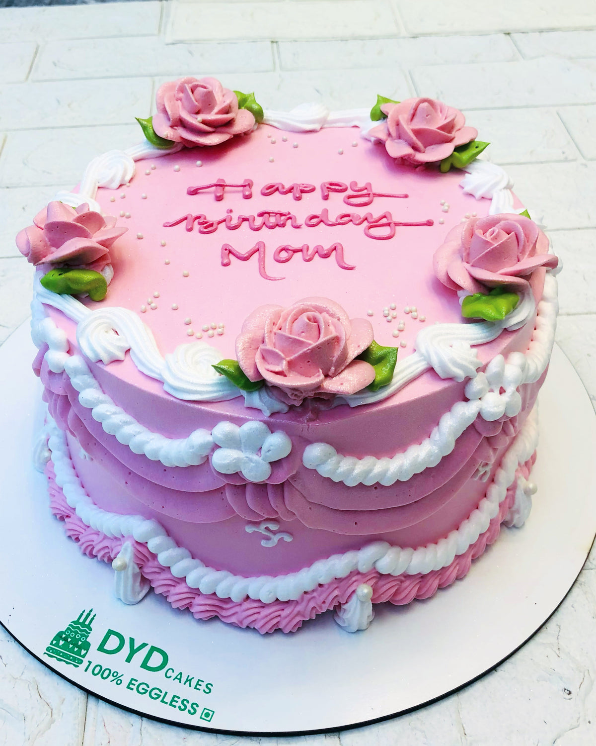 Beautiful Roses On Pink Cake