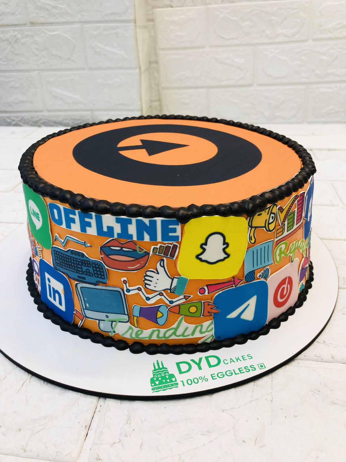 Social Media Theme Cake 2