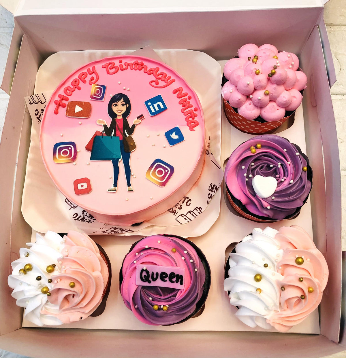 Social Media Queen Cake