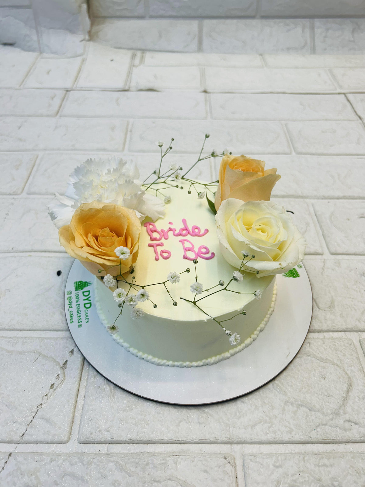 White Yellow Rose Bridal Cake