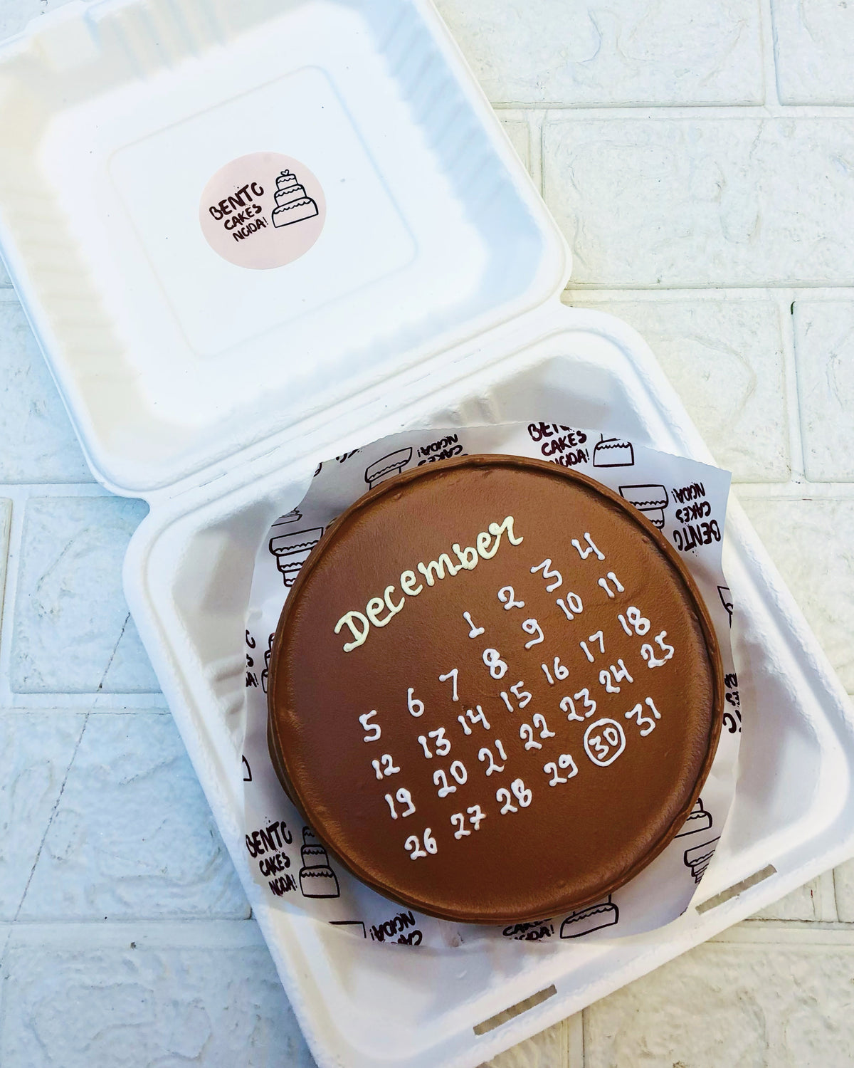 Calendar Theme Brown Bento Cake