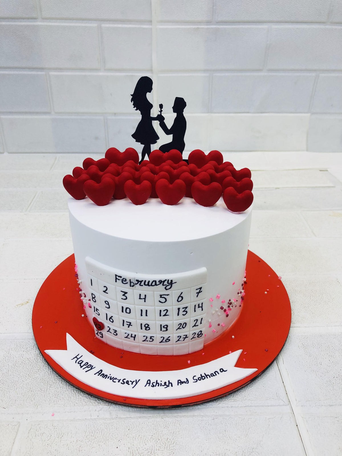 Red Hearts Calendar Love Cake