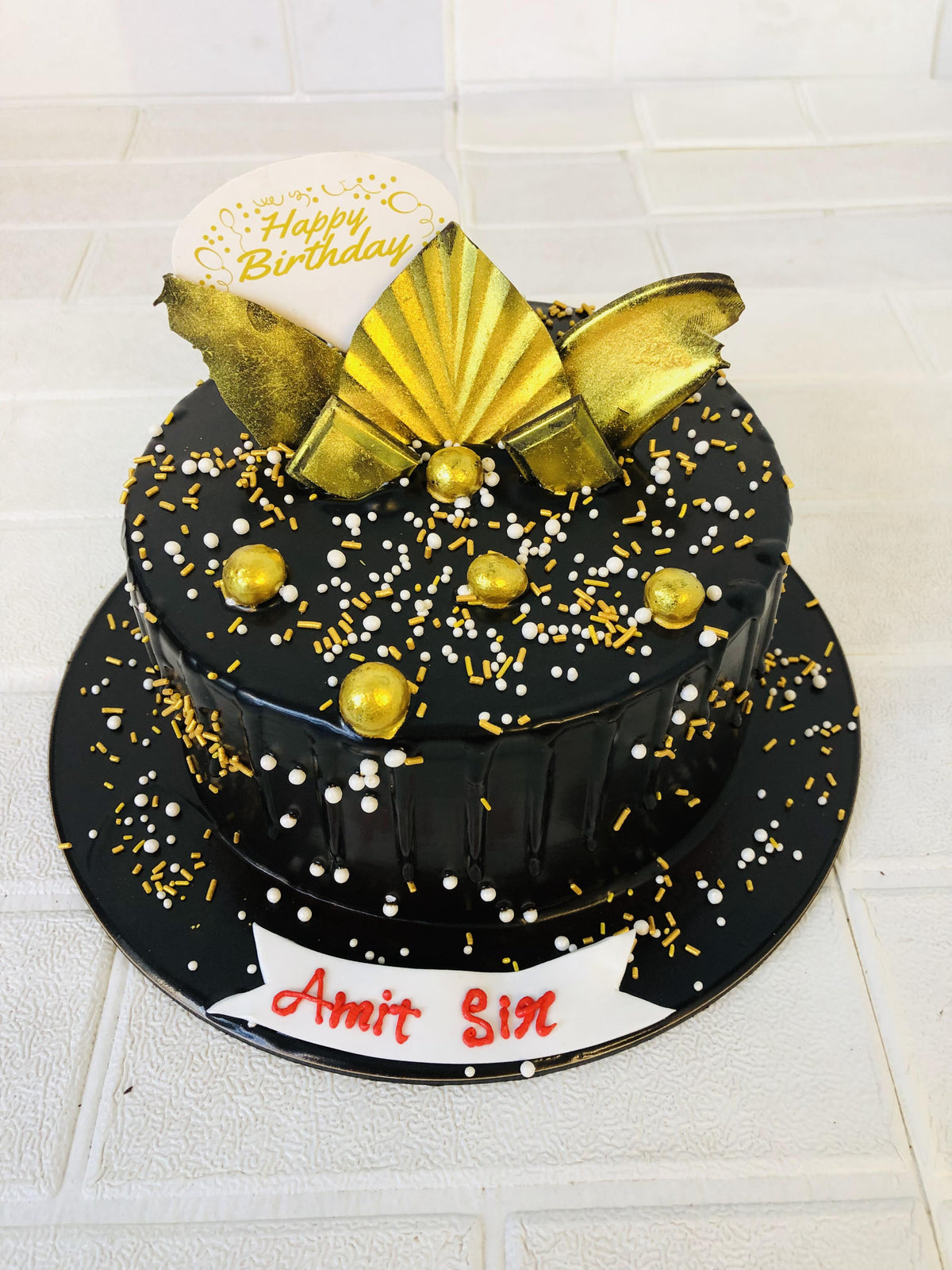 Gold Palm Leaves Cake