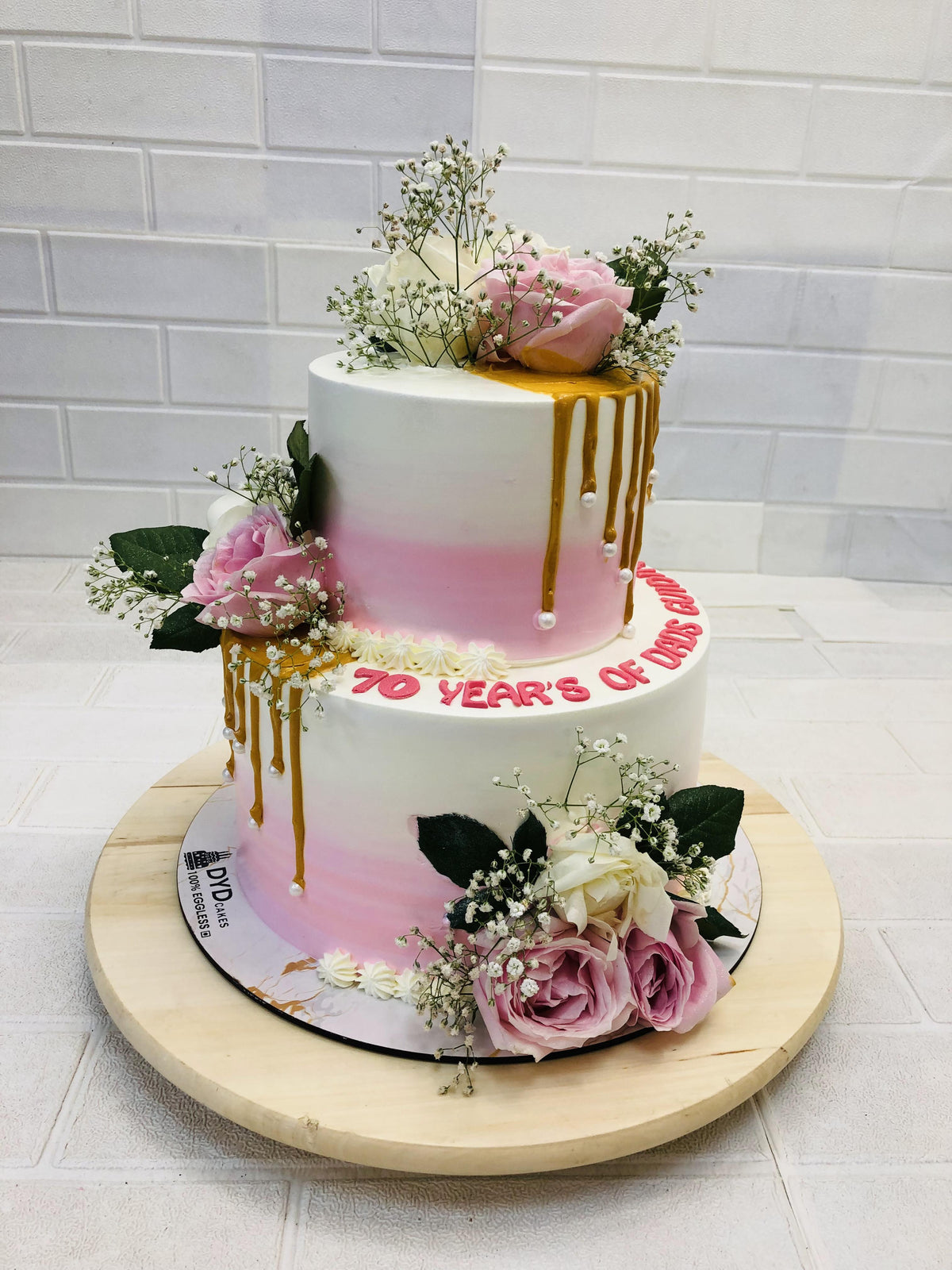 White Light Pink Flowers Cake