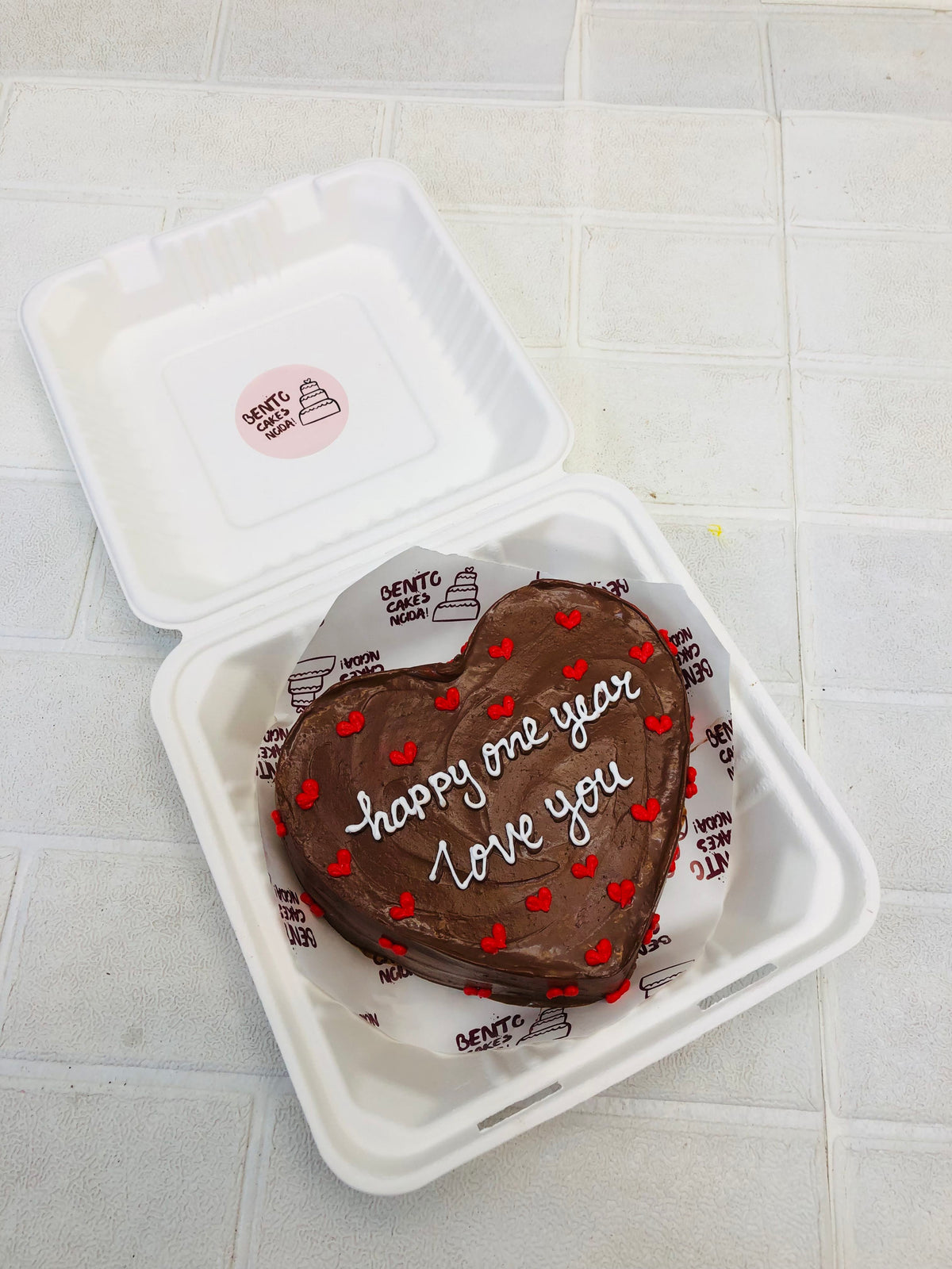 Aesthetic Brown Heart Bento Cake