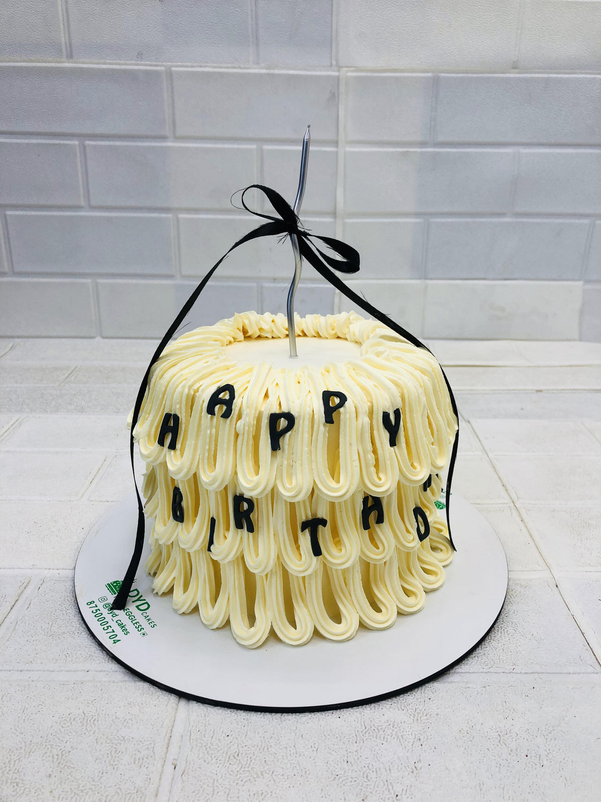 100% Eggless White Buttercream Cake in Noida , Greater Noida, Delhi from DYD Cakes