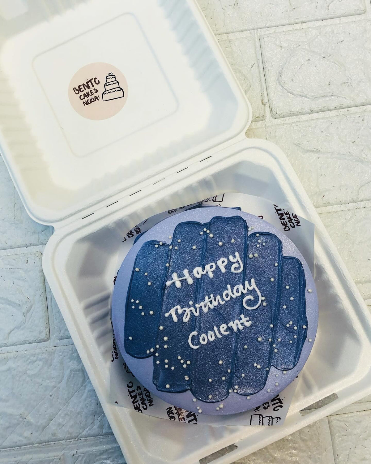 Dark Blue Shades Theme Bento Cake