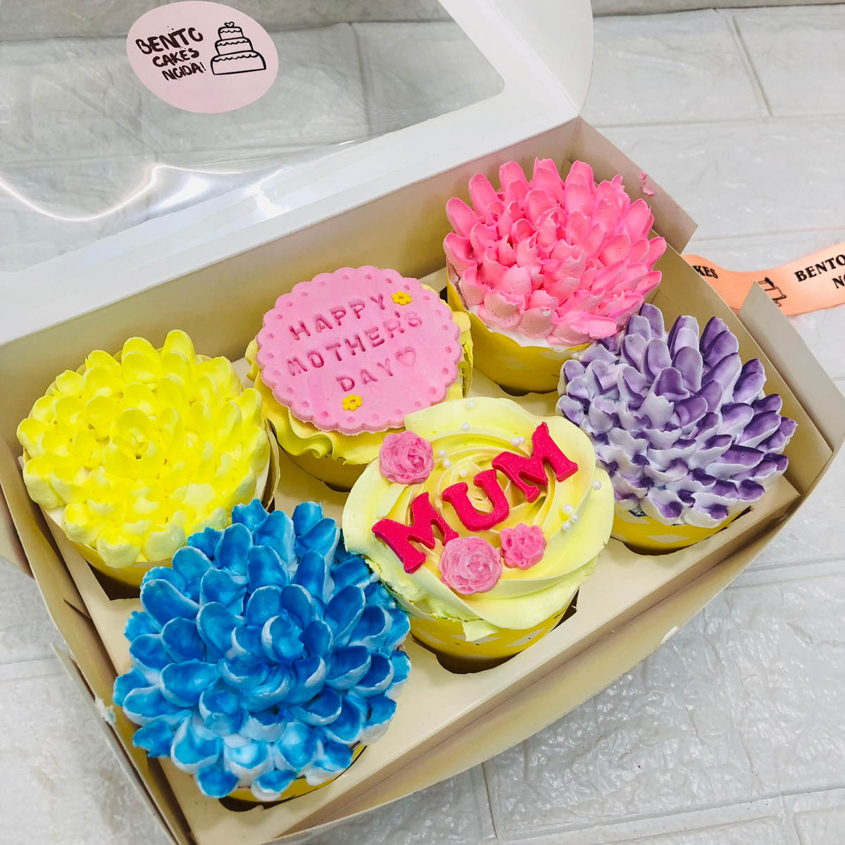 Mum Theme Floral Cupcakes Set