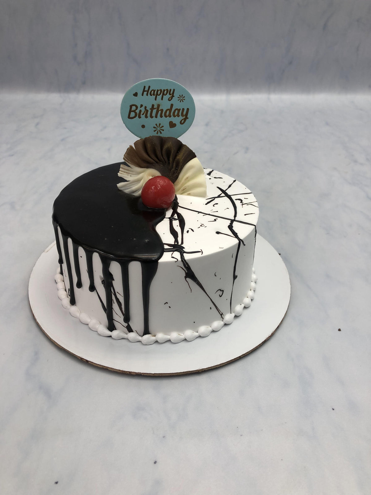 Dual Tone Basic Cake