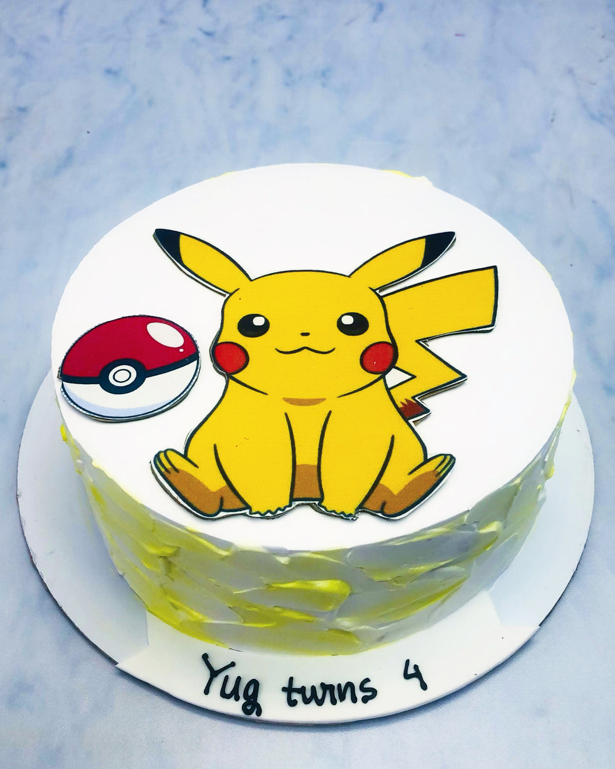 Pikachu Theme White Cake