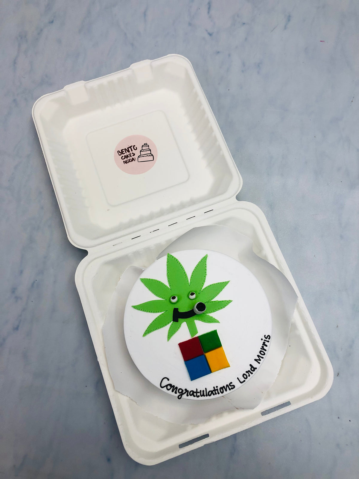 Weed Theme White Bento Cake