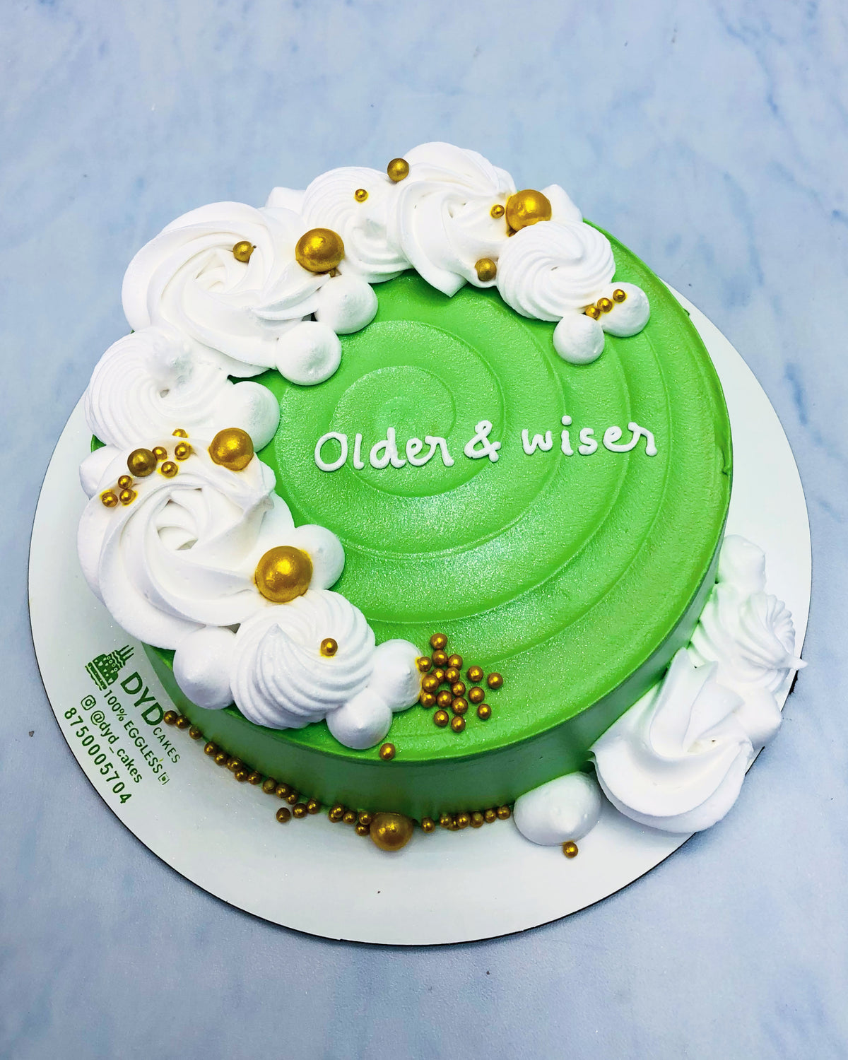 Aesthetic Green Basic Cake