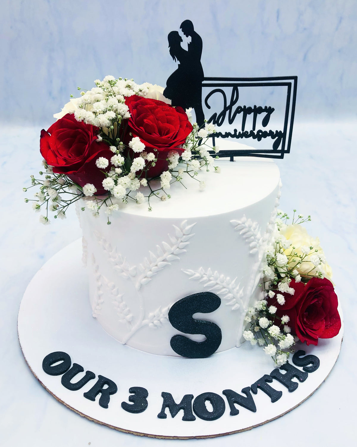 Beautiful Roses On White Cake