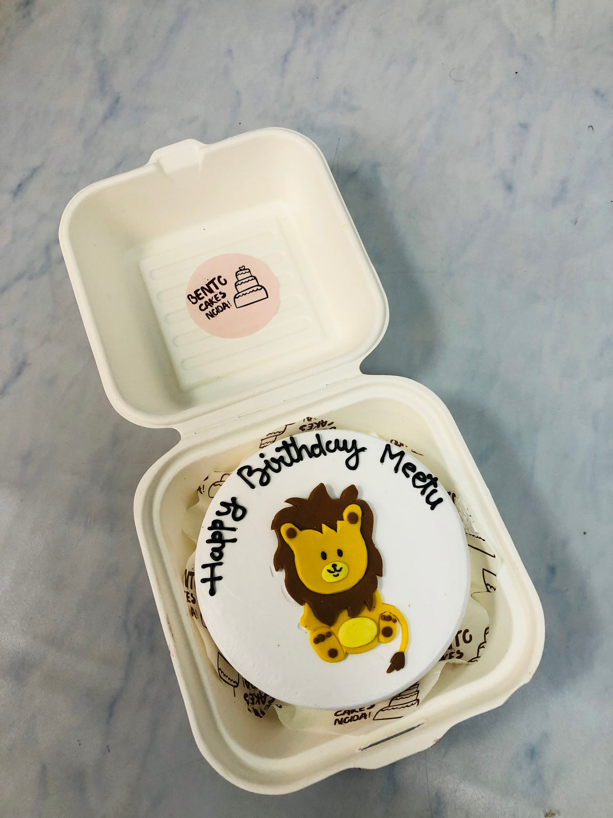 Little Lion Theme Bento Cake