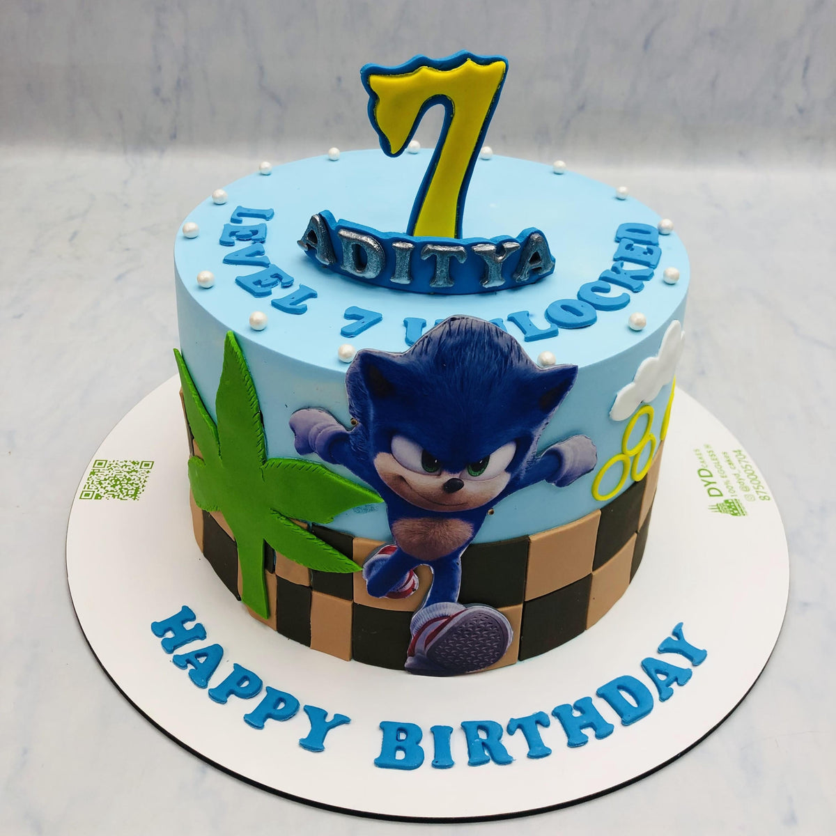 Sonic Cartoon Theme Cake